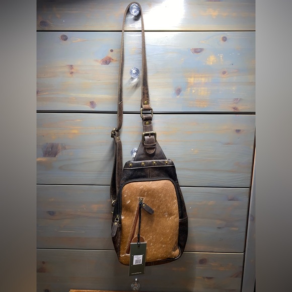 Cowhide Sling Bag - Picture 2 of 6